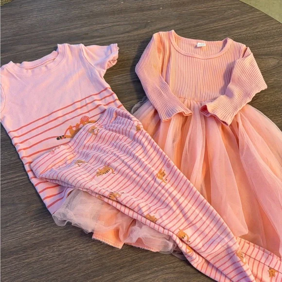 Kids' Mixed Clothing Collection - Assorted Colors and Styles - Picture 9 of 12